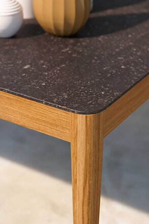 Jídelní stůl Dakota table
