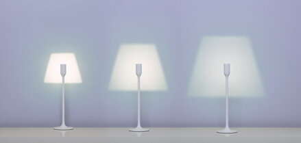 Stolní lampa Yoy Light, výška 35 cm.