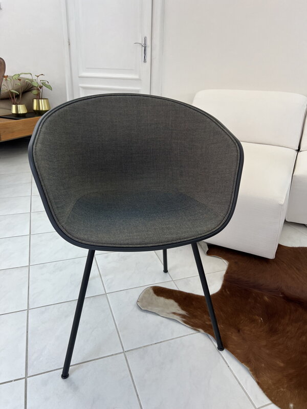 Židle AAC 26 Black Powder Coated Steel, remix Židle AAC 26 Black Powder Coated Steel, remix
