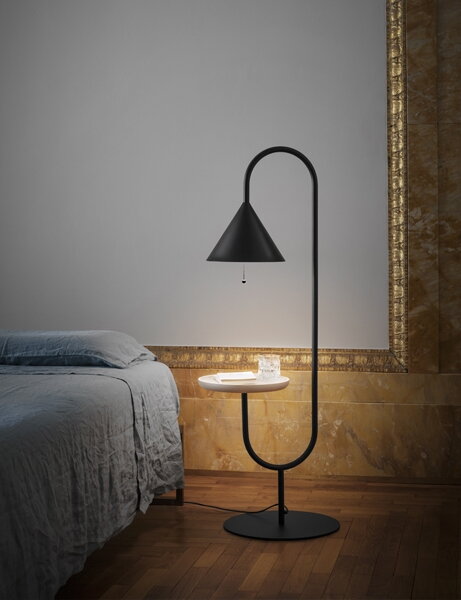 Lampa a stolek v jednom Ozz